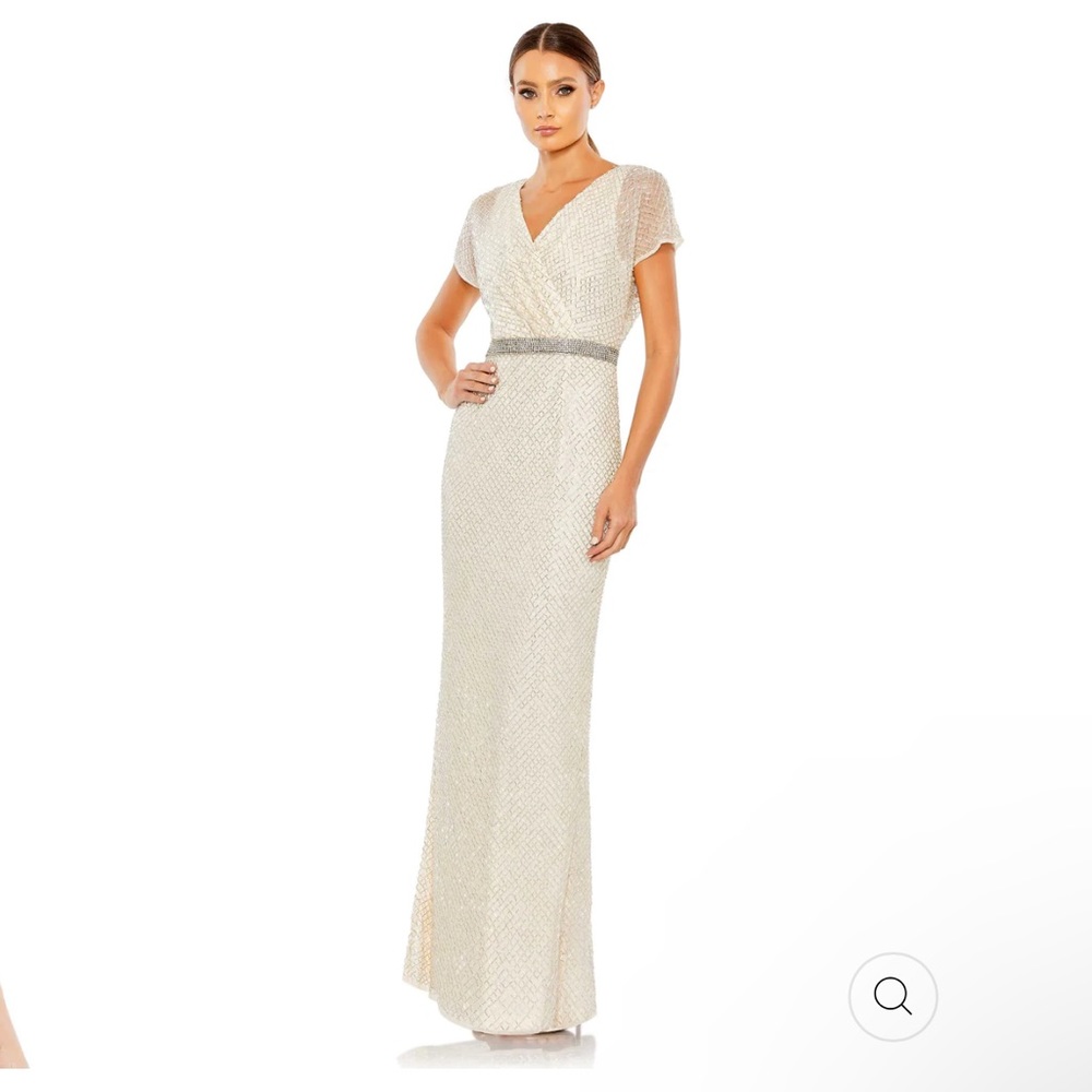 NWT Mac Duggal fully beaded Evening Gown size 4